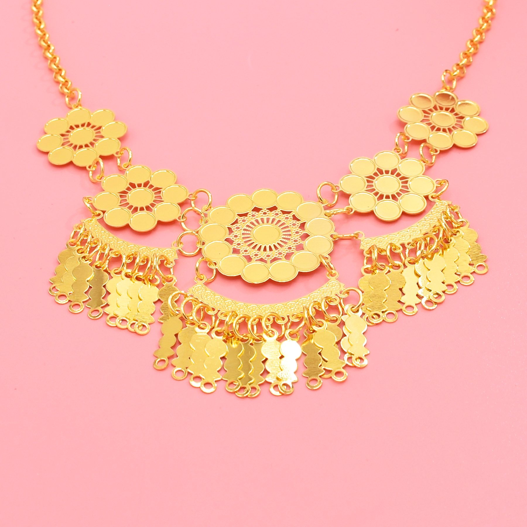 Hollow Carving Flower Pendants - Ethnic Fashion Dubai 评论和价格