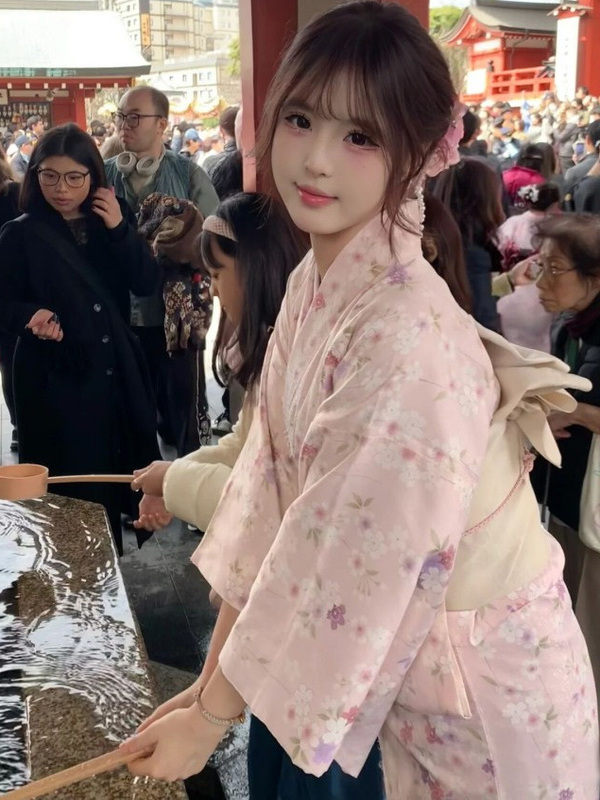 Traditional Japanese Kimono St - Ethnic Clothing & Online Fashion Store Khaadi Pk 评论和价格